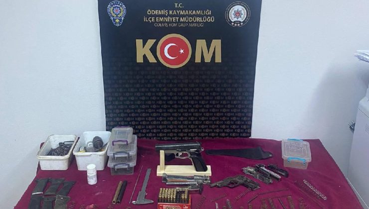 İzmir’de kurusıkı tabancaların namlularını açıp satan şüpheli yakalandı