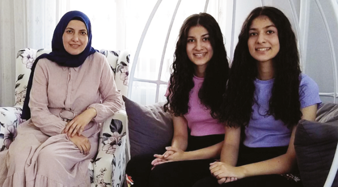 İzmirli İkizlerin Ailelerini Gururlandıran Haber!