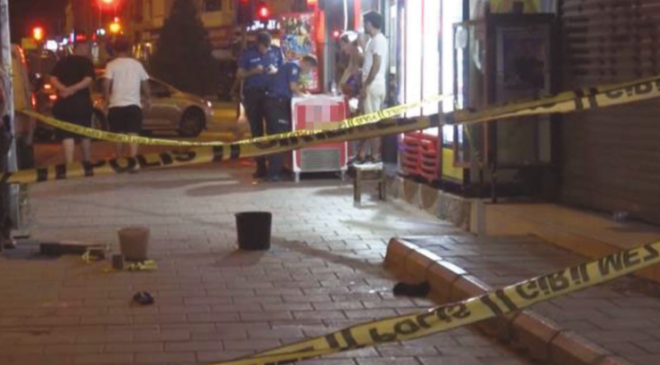 Konak’ta esnaflar birbirine girdi!