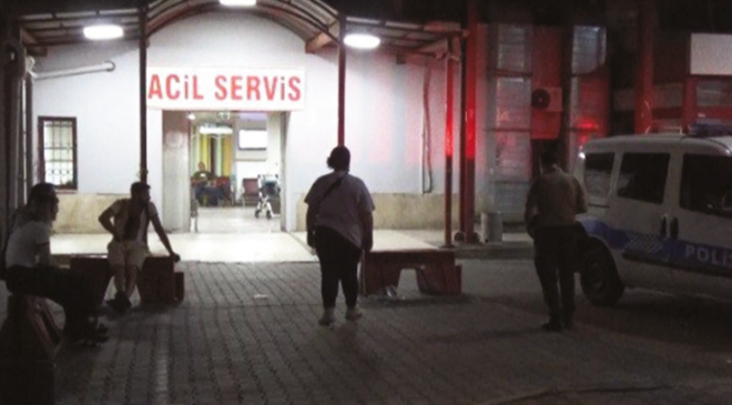 Polis memuru önce saldırıya uğradı, sonra gasp edildi