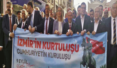İzmir’de 9 Eylül Coşkusu Zafer Yürüyüşü ile Başladı