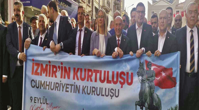 İzmir’de 9 Eylül Coşkusu Zafer Yürüyüşü ile Başladı