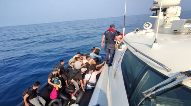 İzmir’de 72 düzensiz göçmen kurtarıldı, 73 düzensiz göçmen yakalandı