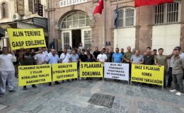 İzmir’de Esnaf, İptal Edilen S Plaka İhalesi Nedeniyle Mağdur Olduklarını İddia Etti