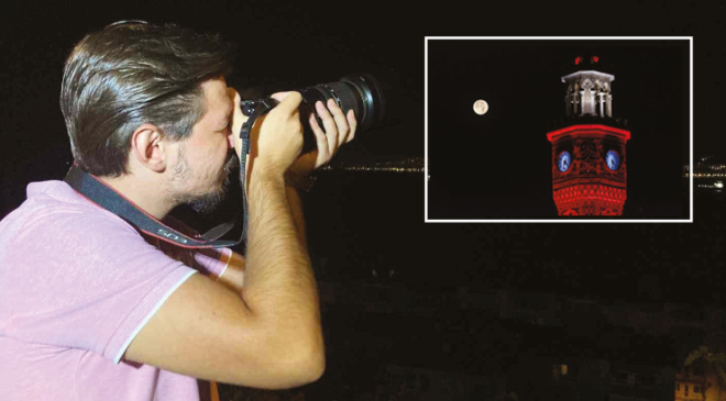 İzmir’de “Mavi Ay” seyirlik manzara oluşturdu