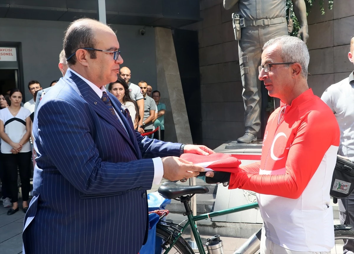 Kahraman Polis Fethi Sekin Anısına İzmir’den Elazığ’a Pedal Çevirecek