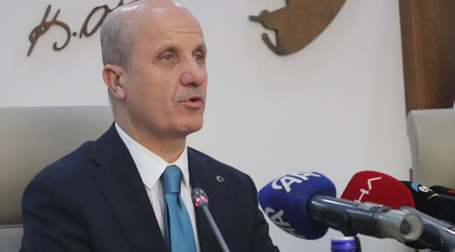 YÖK Başkanı Yüksek Lisans ve Doktora Burslarının Artırılacağını Açıkladı