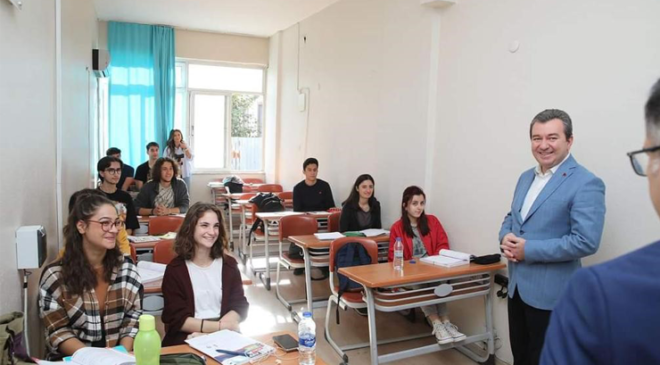 Bergama Yaşam Boyu Eğitim Merkezinde Bin Öğrenci Eğitim Alıyor