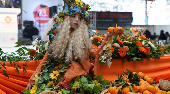 Seferihisar Turuncu Bayramı Coşkuyla Kutladı