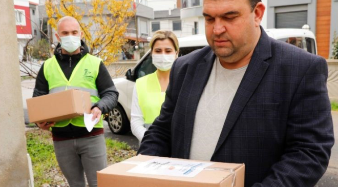 Seferihisar’da “Halk Kart” Desteği Aylık Bin TL’ye Yükseltildi