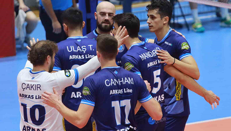 Arkas Spor’un Konuğu Lider Halkbank