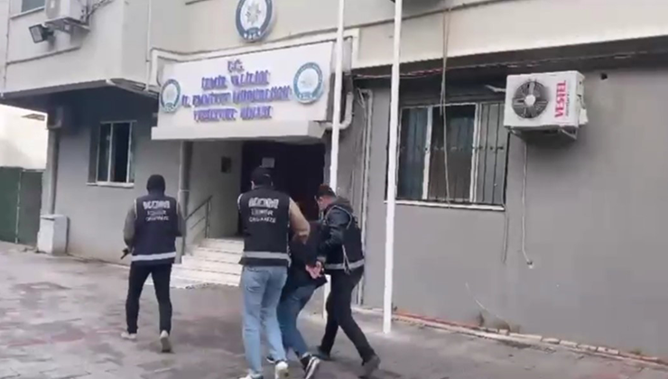 İnterpol Tarafından Aranıyordu: Kazakistan Uyruklu Şüpheli İzmir’de Yakalandı: Kazakistan Uyruklu Şüpheli İzmir’de Yakalandı