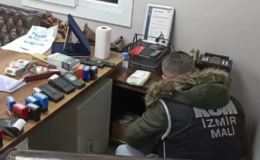 İzmir Merkezli 3 İlde Naylon Fatura Operasyonu: Milyarlarca Liralık E-fatura Ele Geçirildi