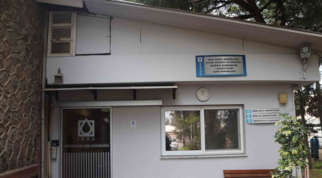 İZSU, İzmir’in Su Kalitesini Akredite Laboratuvarında Test Ediyor