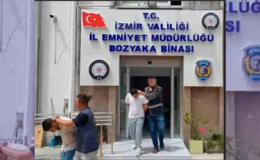 İzmir’de Motosikletli Kapkaççılar Kıskıvrak Yakalandı