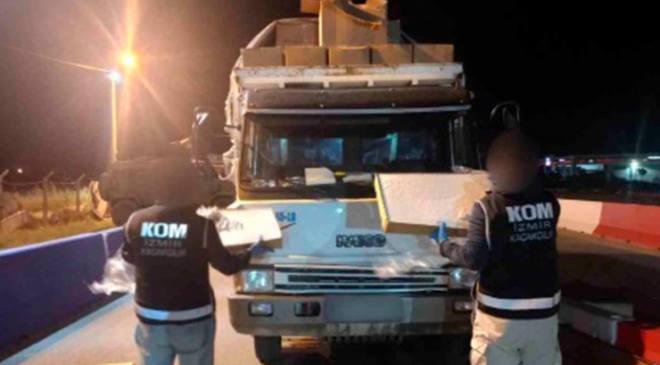 Kemalpaşa’da Piyasa Değeri 6 Milyon Lira Kaçak Tütün Ürünleri Ele Geçirildi