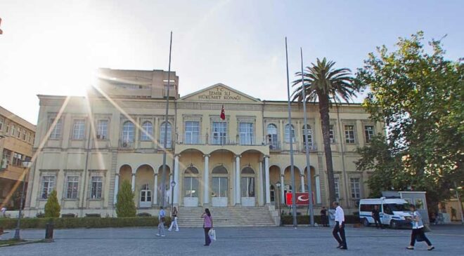 İzmir’de 4 gün eylem ve gösteri yasağı