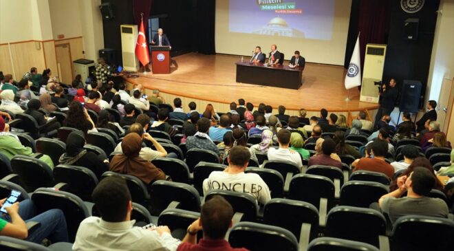 İzmir’de “Filistin Meselesi ve Kudüs Davamız” konferansı yapıldı