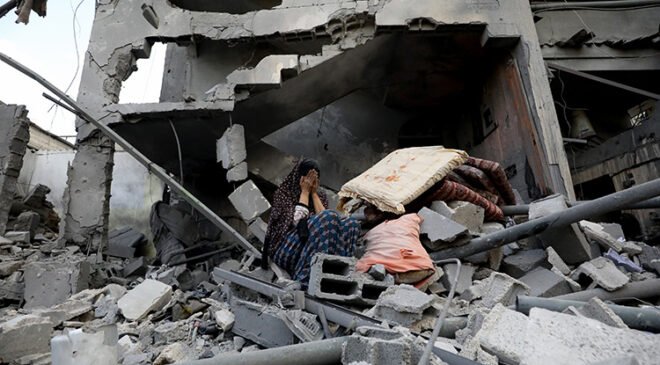 İsrail’in ateşkesi bozarak Gazze Şeridi’ne başlattığı saldırılarda 404 kişi hayatını kaybetti