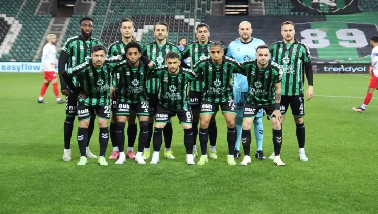 Kocaelispor 16 yıl sonra Süper Lig’de