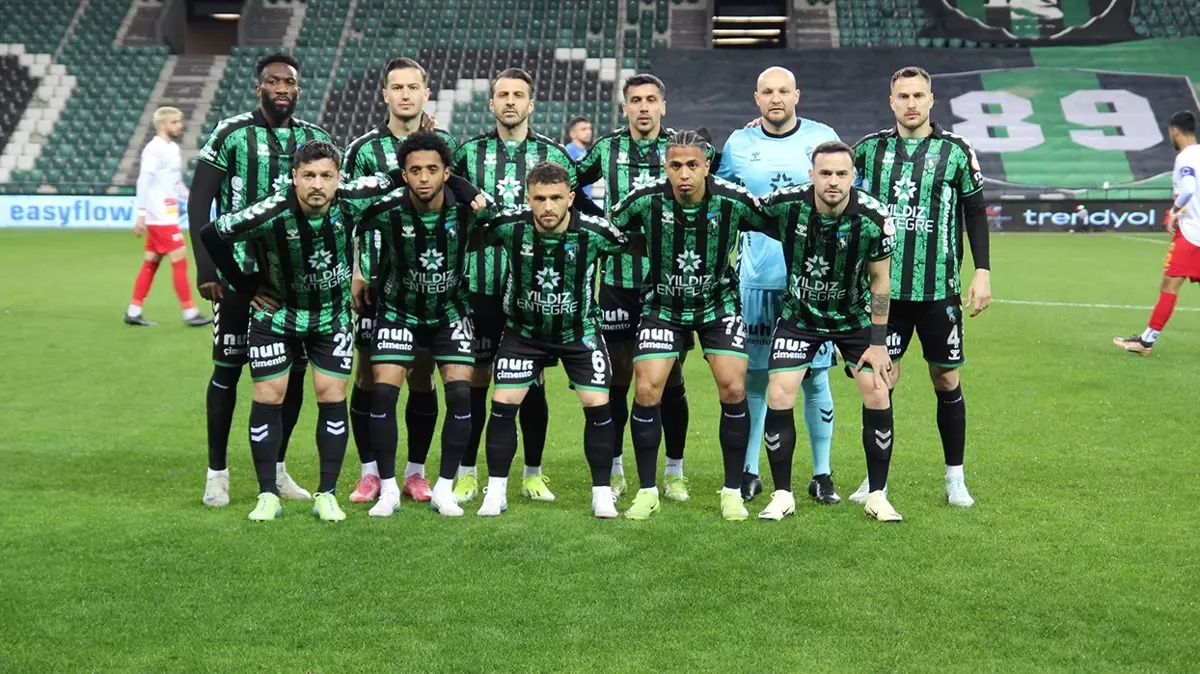 Kocaelispor 16 yıl sonra Süper Lig’de