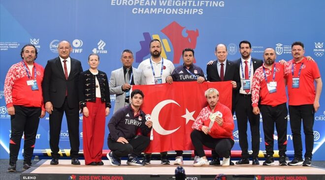 Milli halterci Yusuf Fehmi Genç, Avrupa şampiyonu oldu