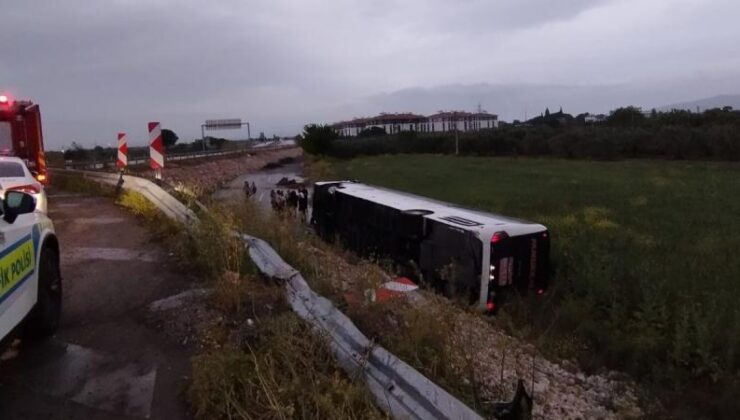 Manisa’da yolcu otobüsü devrildi: 16 yaralı