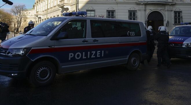 Avusturya’da okula düzenlenen silahlı saldırıda 9 kişi öldü