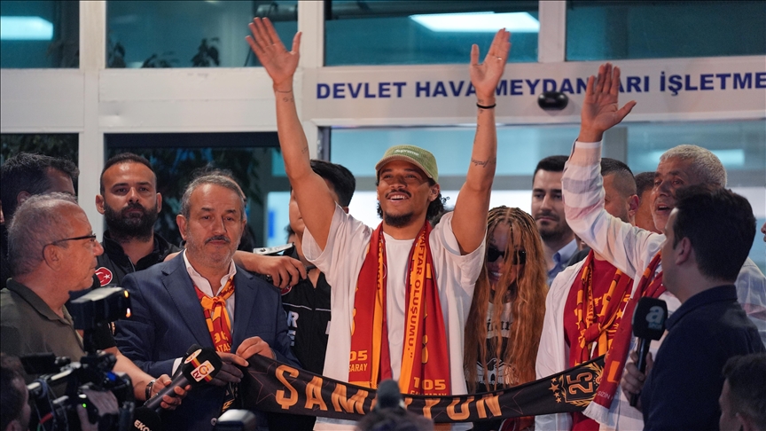 Galatasaray, Leroy Sane’yi kadrosuna kattı