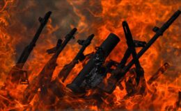 Terör örgütü PKK’dan bir grup silahlarını imha etti