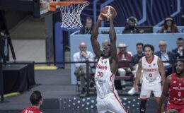 A Milli Basketbol Takımı, Avrupa Şampiyonası’nda 24 yıl sonra yarı finale yükseldi