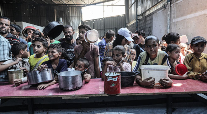 İsrail’in kıtlığı dayattığı Gazze’de son 24 saatte 6 kişi daha açlıktan hayatını kaybetti