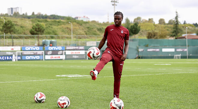 Oulai, bordo mavili formayı giymek için gün sayıyor