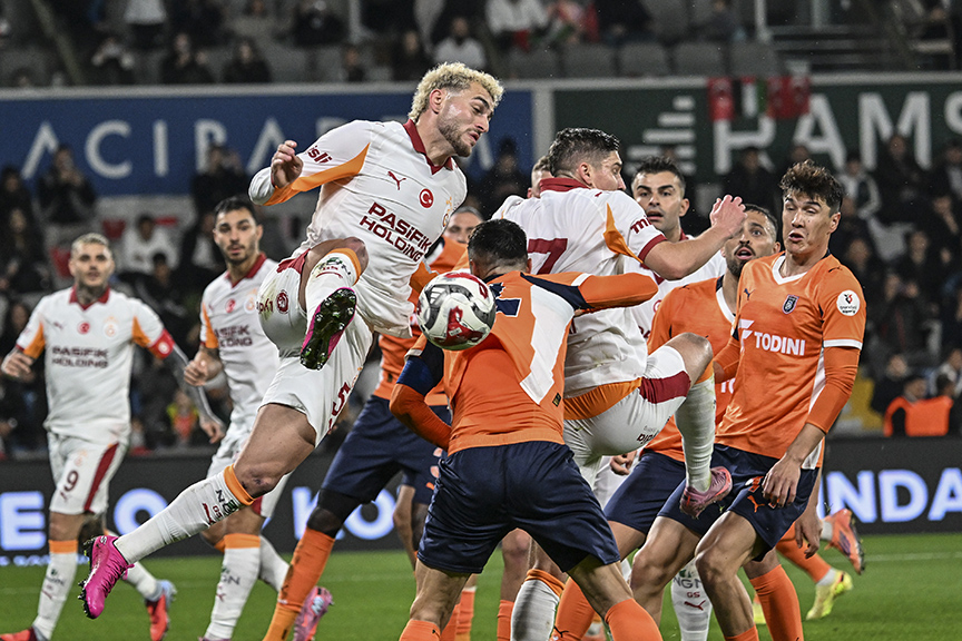 Galatasaray, Sane’nin golleriyle Başakşehir’i 2-1 yendi