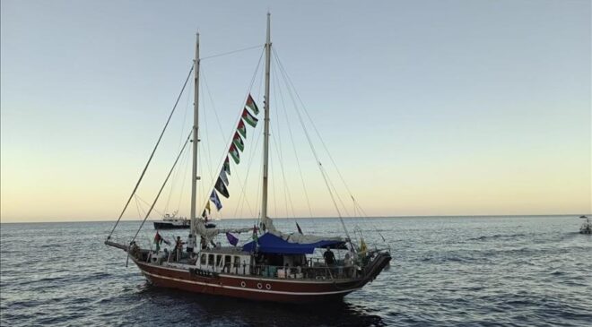 Küresel Sumud Filosu’ndaki Mikeno gemisi Gazze sularında