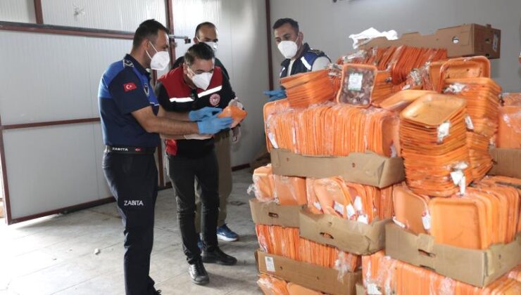 Antalya’da 25 ton son kullanma tarihi geçmiş tavuk ele geçirildi