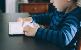 15 yaş altına yönelik sosyal medya düzenlemesini yolda