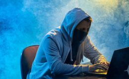 Sosyal medyada hakaret ve tehdit içerikli paylaşım yapan 4 şüpheli tutuklandı