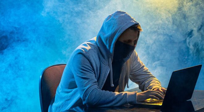 Sosyal medyada hakaret ve tehdit içerikli paylaşım yapan 4 şüpheli tutuklandı