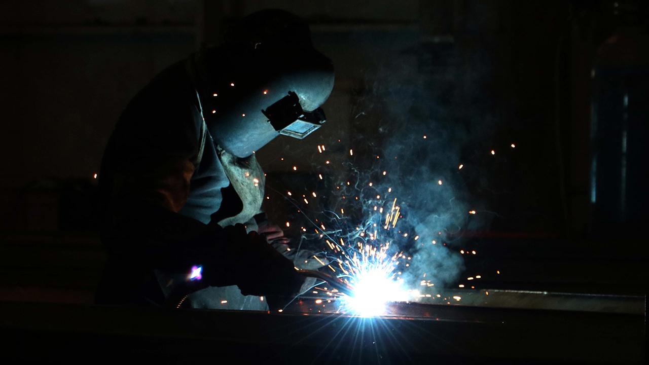 Çalışan sayısını koruyan işletmelere kişi başı 3500 lira destek sağlanacak