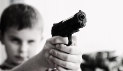 Dizilerdeki şiddet ve suç “hayat tarzı” gibi pazarlanıyor