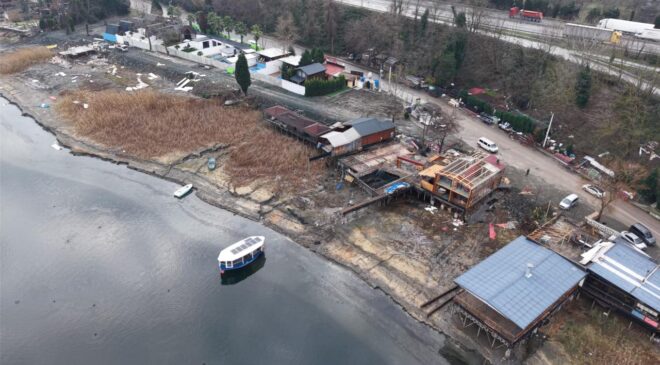 Sapanca Gölü kıyısındaki kaçak yapılar yıkılacak