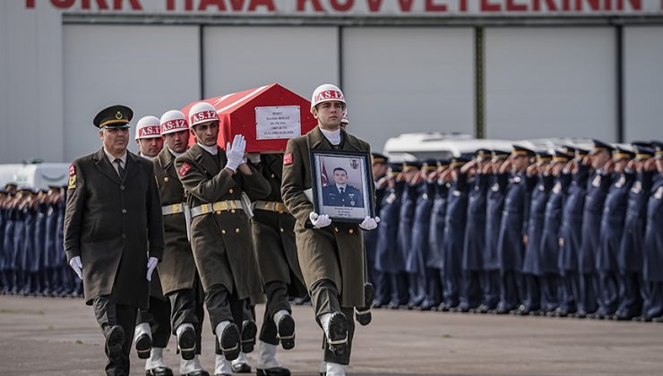 Balıkesir’de F-16 uçağının kaza kırıma uğraması sonucu şehit olan pilot son yolculuğuna uğurlandı