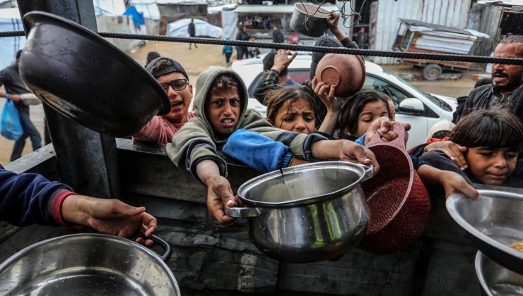 BM: Gazze’ye son iki günde “neredeyse tüm insani yardım hareketleri engellendi”