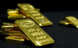 Altın haftaya sert düşüşle başladı