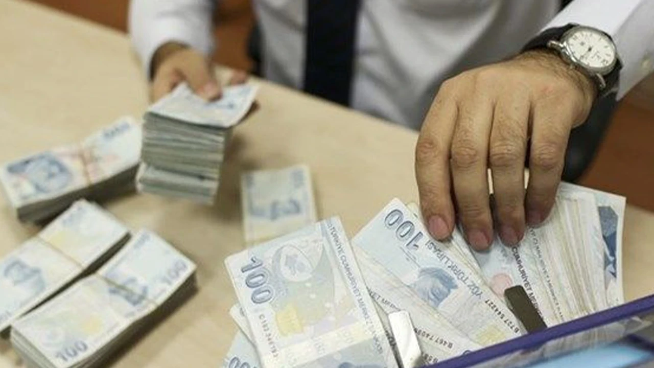 Gündem Kurban Bayramı ikramiyeleri ve emekli aylıklarının ödeme tarihleri belli oldu