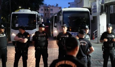 Buca’da belediye memurunun 13 yarış atına sahip olduğu ortaya çıktı