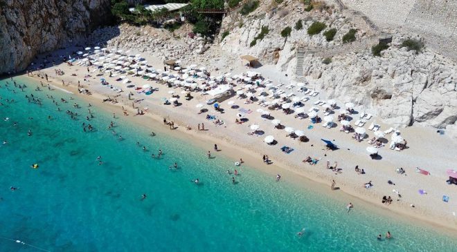Plajda yeni dönem: Sigara yasaklandı