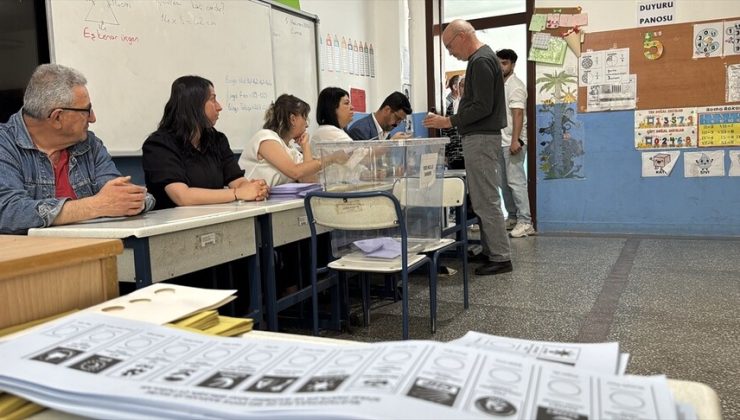 Yerel yönetimler için 6 beldede vatandaşlar sandık başında