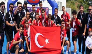 U16 Erkek Hokey Milli Takımımız Avrupa Şampiyonu oldu